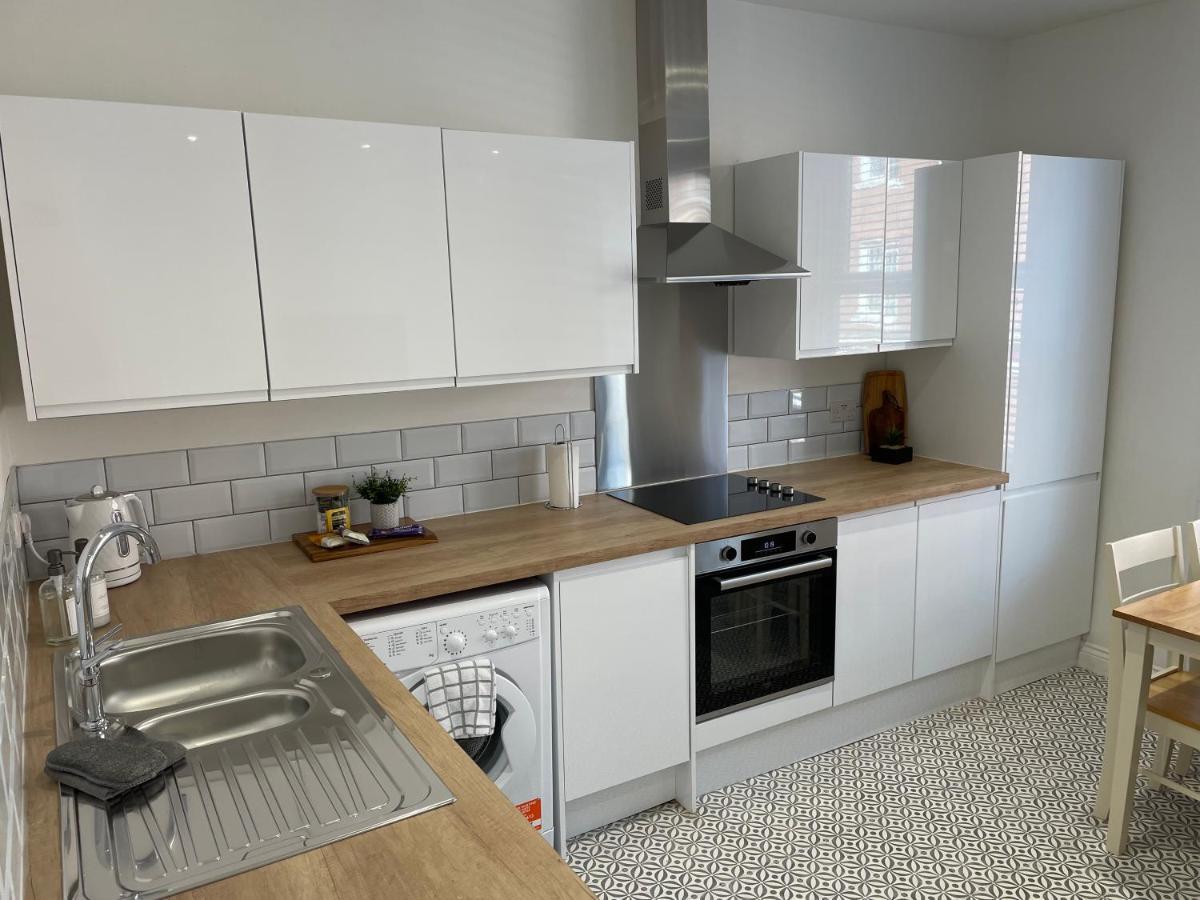 Apartment #2 - At 12 Story St Kingston upon Hull Eksteriør billede